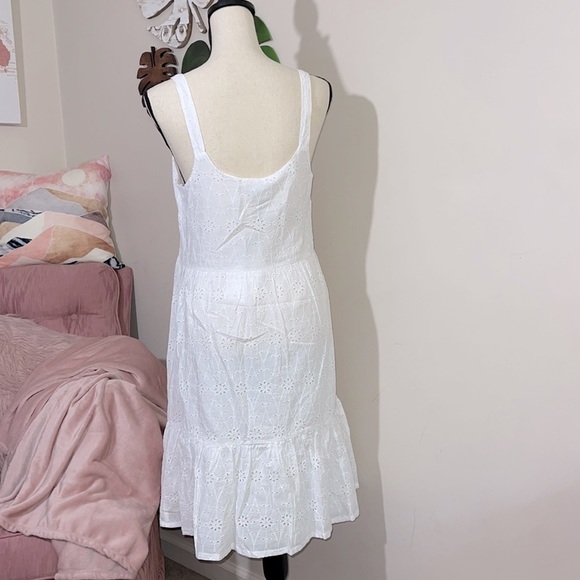Lucky Brand Cotton Eyelet Tiered Sun Dress in White - size Small - NWT - Picture 2 of 10